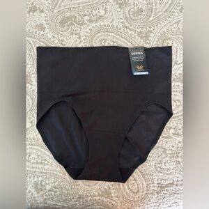 Wacoal Smooth Series High-Cut Shaping Brief - Black